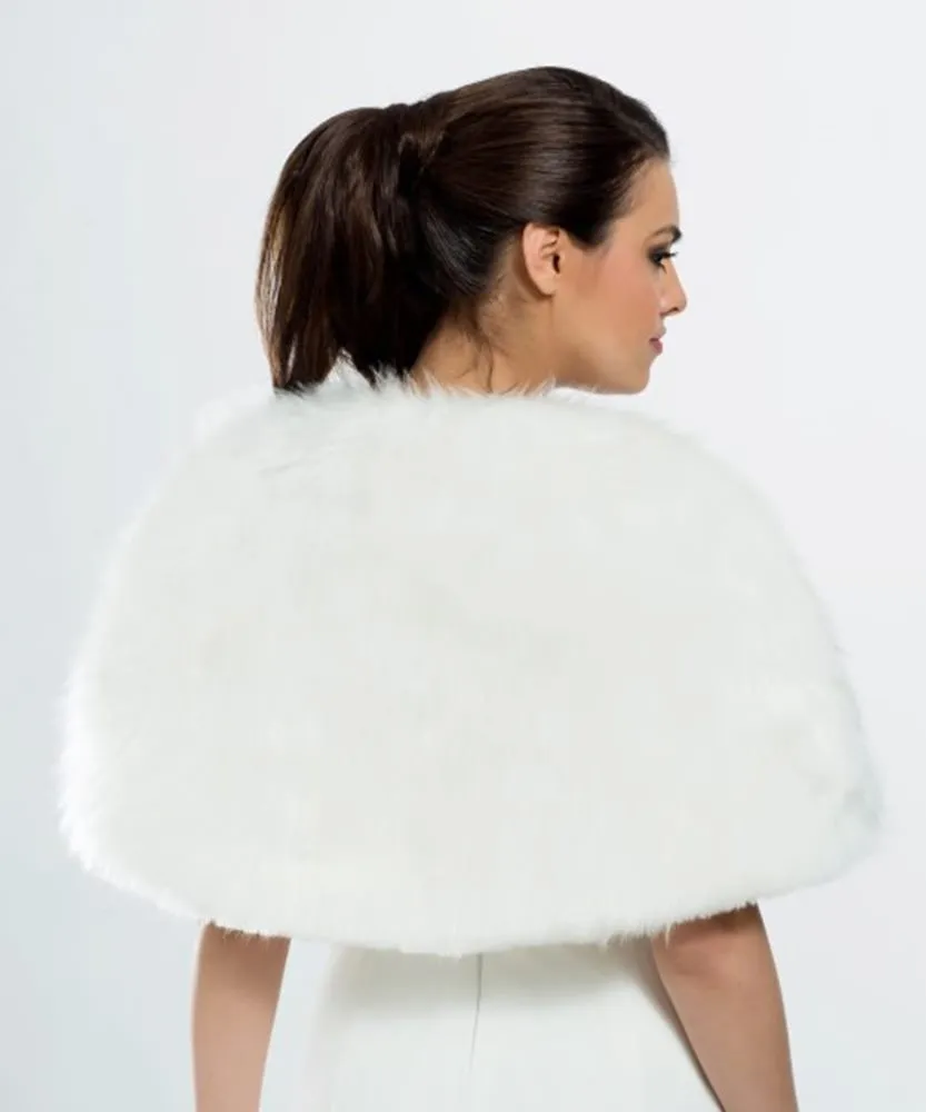 ---Faux fur wedding cape. Suitable on a wedding or ceremony dress.--