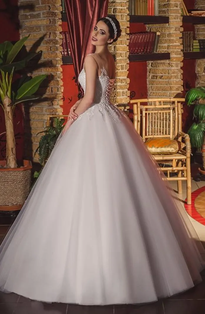 ---Original princess-style wedding dress with lace and beaded bodice, full tulle skirt--