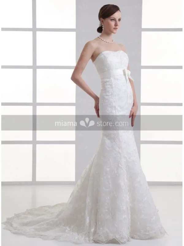 BESS - A-line Sweetheart Empire waist Chapel train Tulle Wedding dress