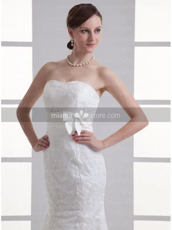 BESS - A-line Sweetheart Empire waist Chapel train Tulle Wedding dress