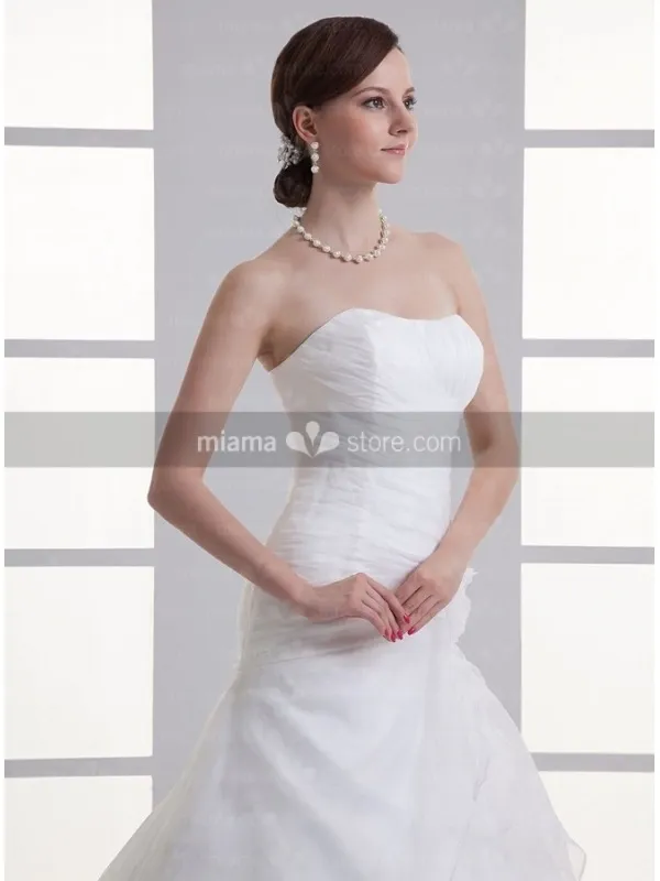 BETSY - A-line Strapless Chapel train Organza Wedding dress