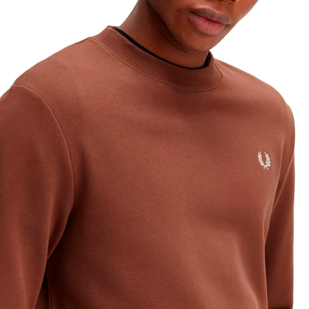      FRED PERRY FELPA GIROCOLLO LOGO  