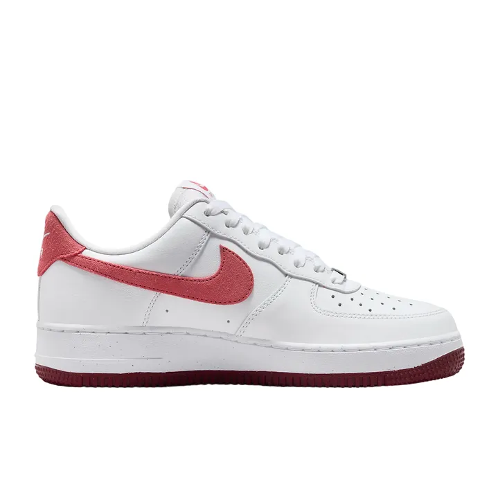 Nike scarpa sneakers da donna Air Force 1 '07 FQ7626-100 bianco-rosso chiaro