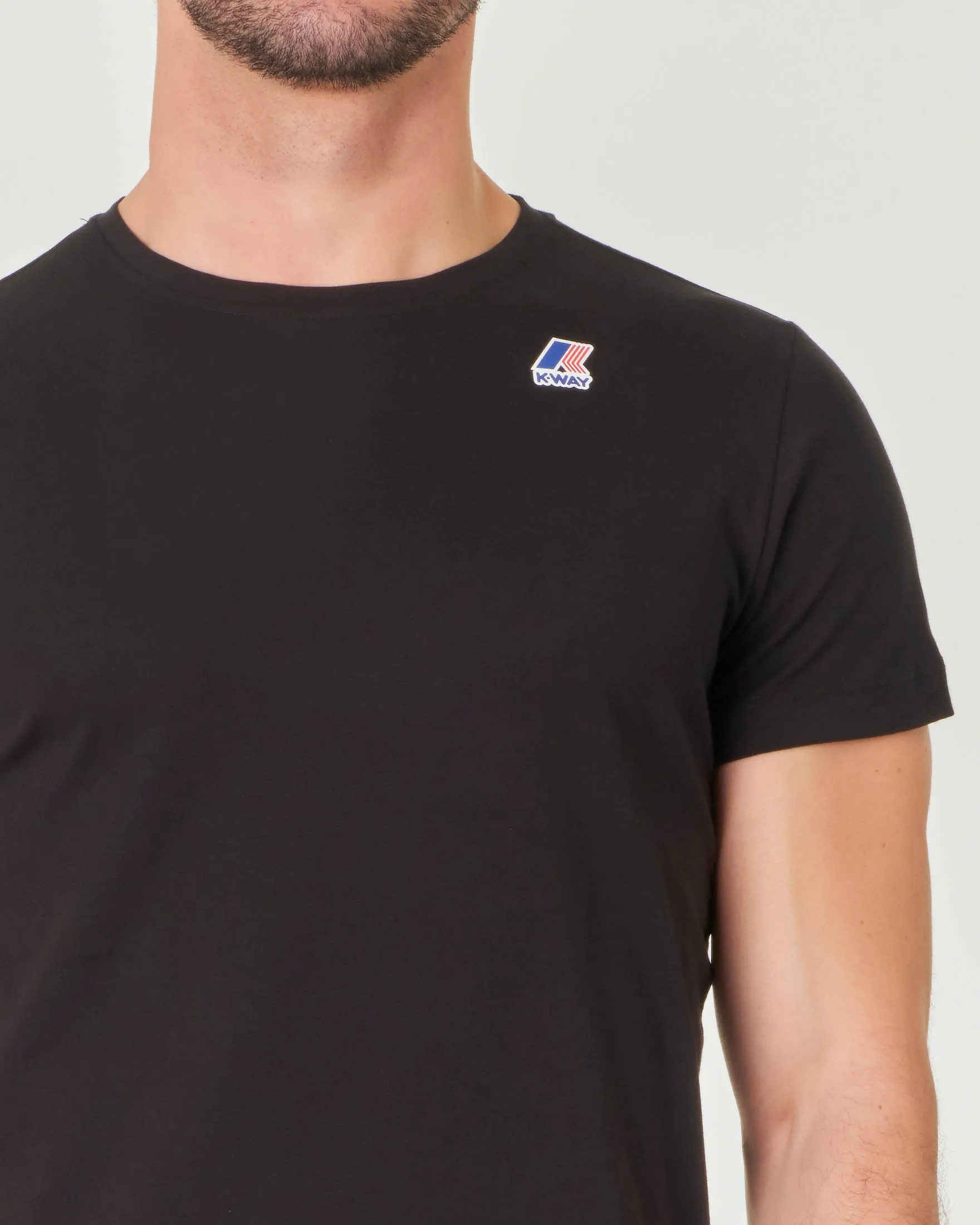 T-shirt nera mezza manica in jersey di cotone con logo piccolo